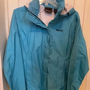 Like new womens Marmot rain jacket. Size medium. Barely worn.